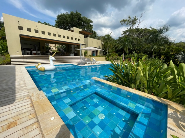 Venta de Casa en Anapoima. Condominio Kubik Aqua